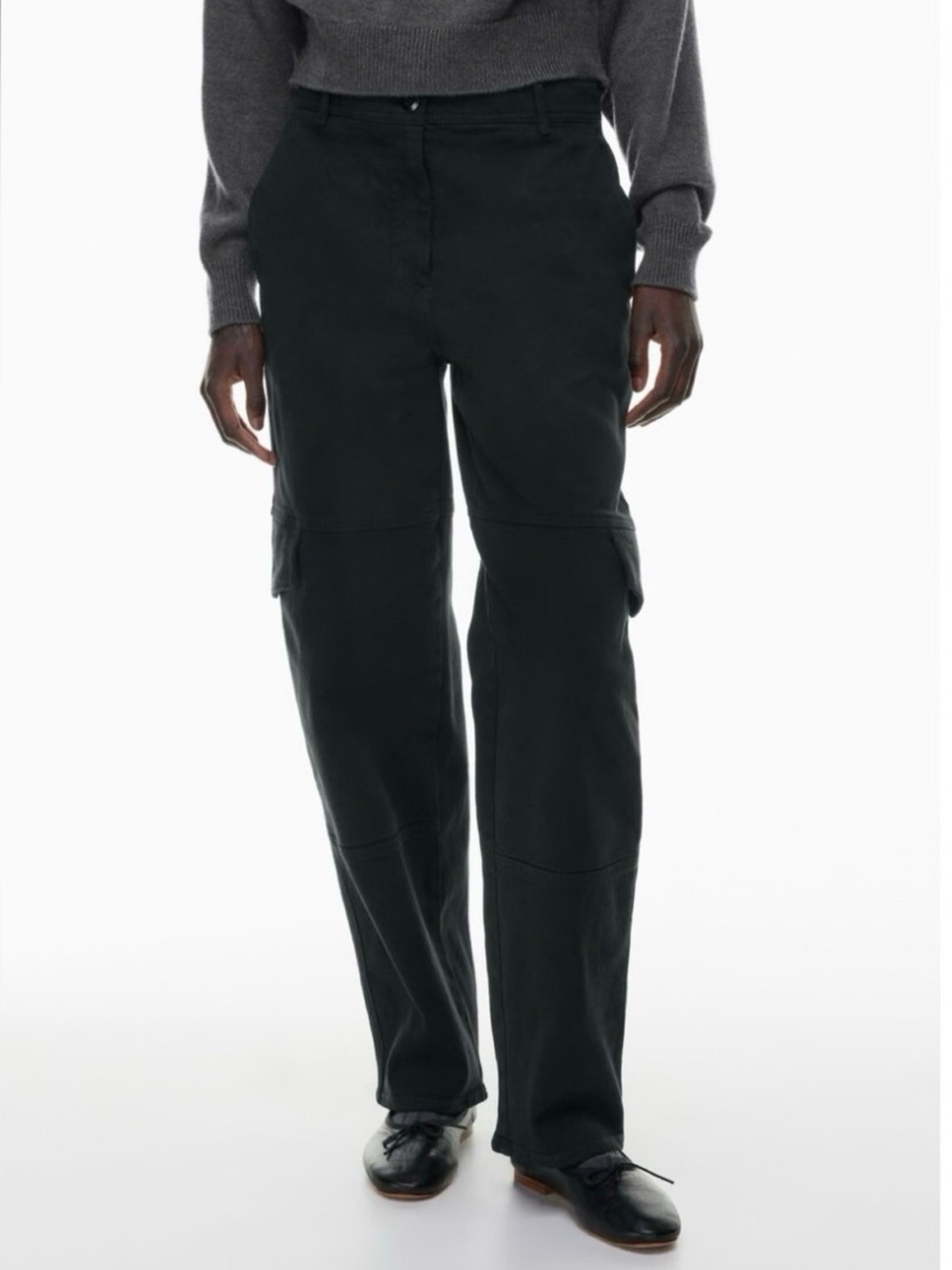 Aritzia Wilfred Free Maeve black cargo pants